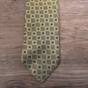 100% Silk Vintage Gold and Black Patterned Tie
